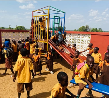 '새로운 유치원에는 우리 아이와 양육자 모두가 꿈꾸는 미래가 있어요'_가나 북동부주 유치원 교육 환경 개선 사업결과 이야기